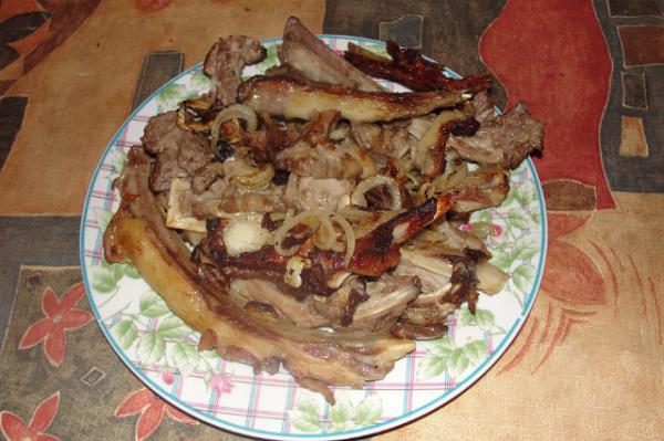 Ребрышки маринованные свиные запеченные в духовке